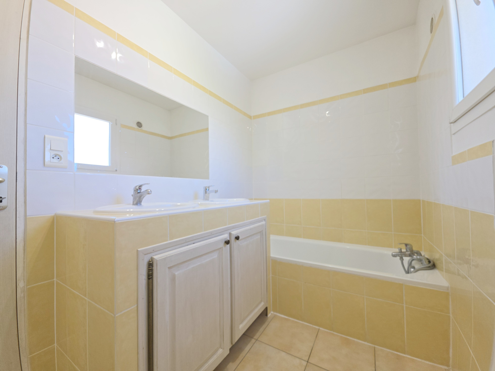 Image_, Appartement, Bédarrides, ref :3210