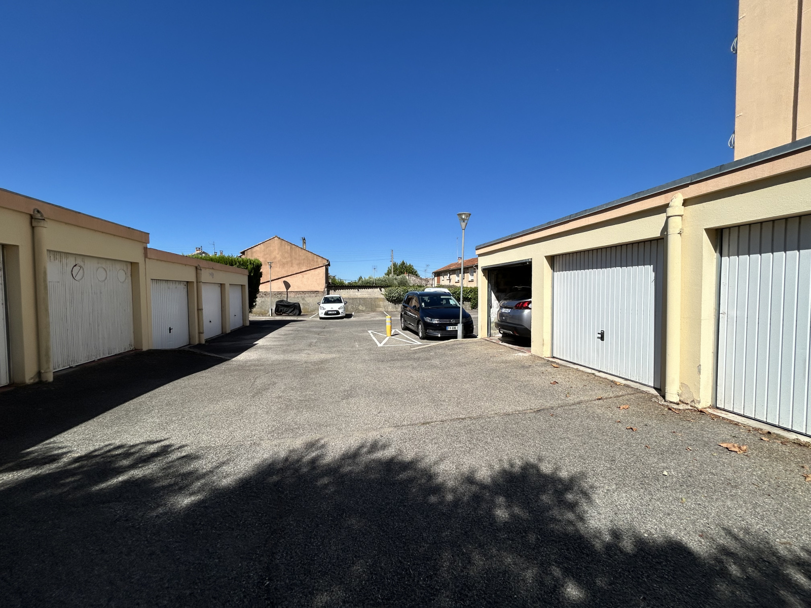 Image_, Garage, Sorgues, ref :LRTGARAGE