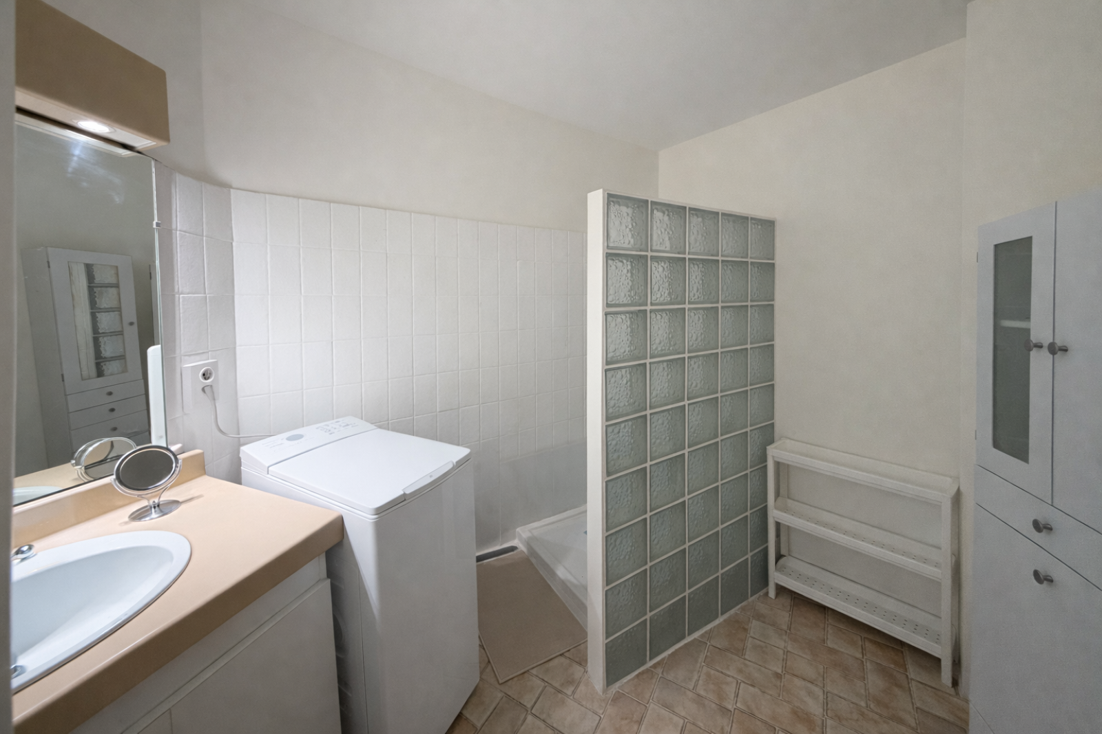 Image_, Appartement, Sorgues, ref :FRI26