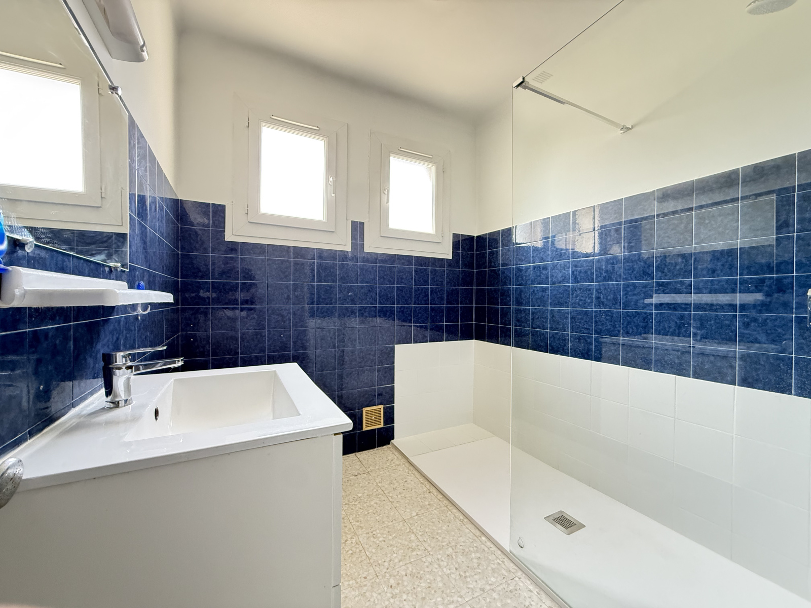 Image_, Appartement, Bédarrides, ref :RCH2
