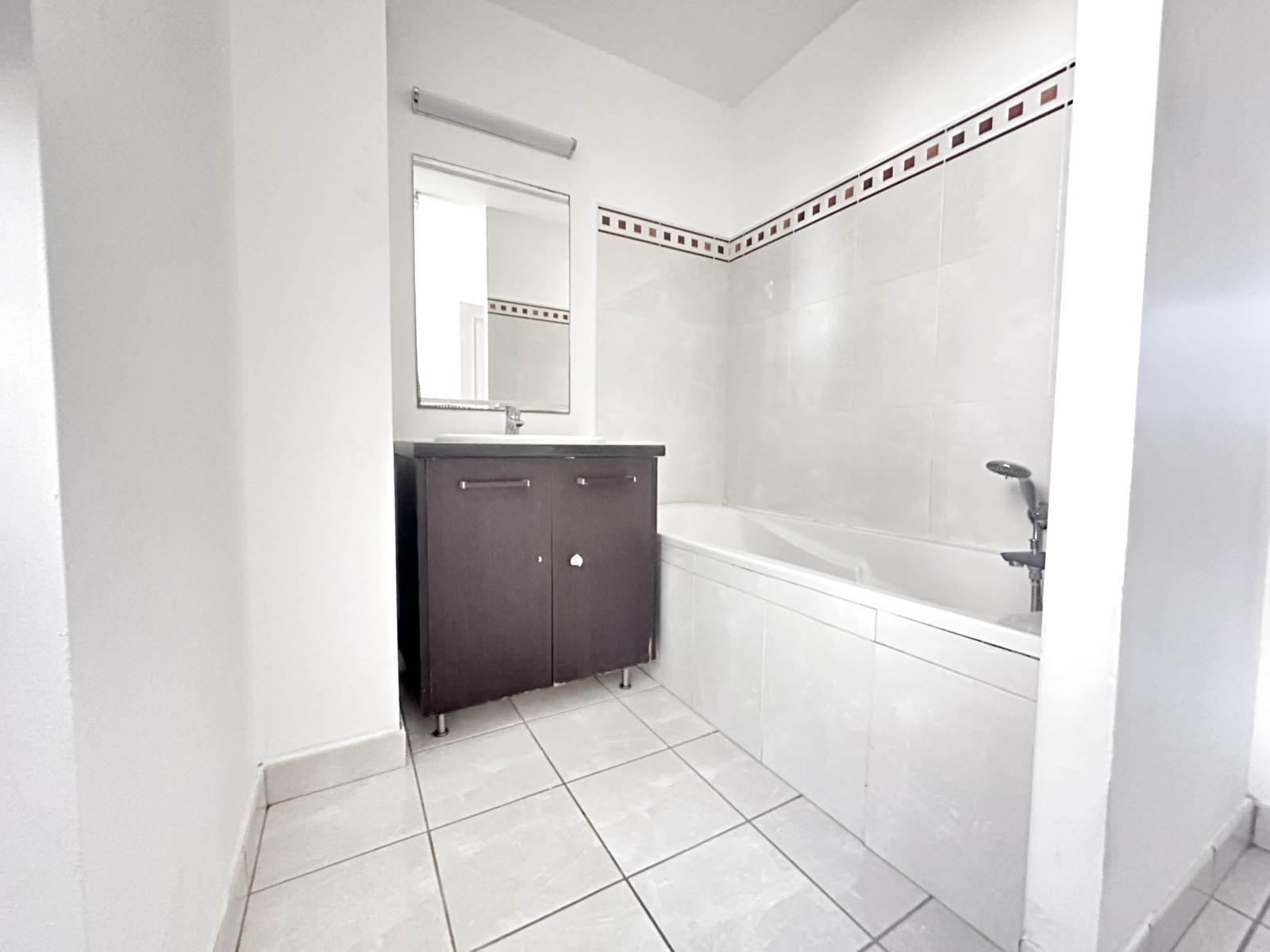 Image_, Appartement, Roquemaure, ref :MES 