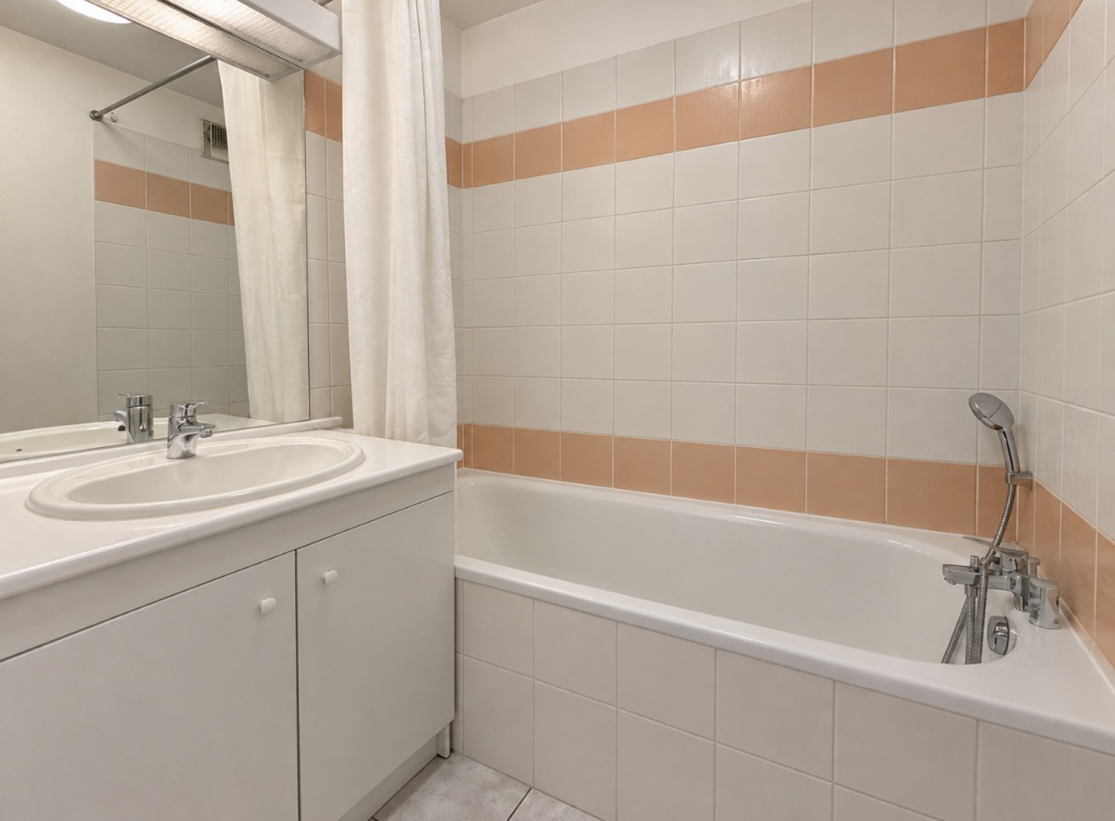 Image_, Appartement, Sorgues, ref :GAB26
