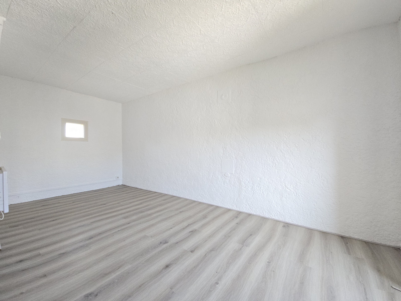 Image_, Triplex, Sorgues, ref :LFRLS3PLX
