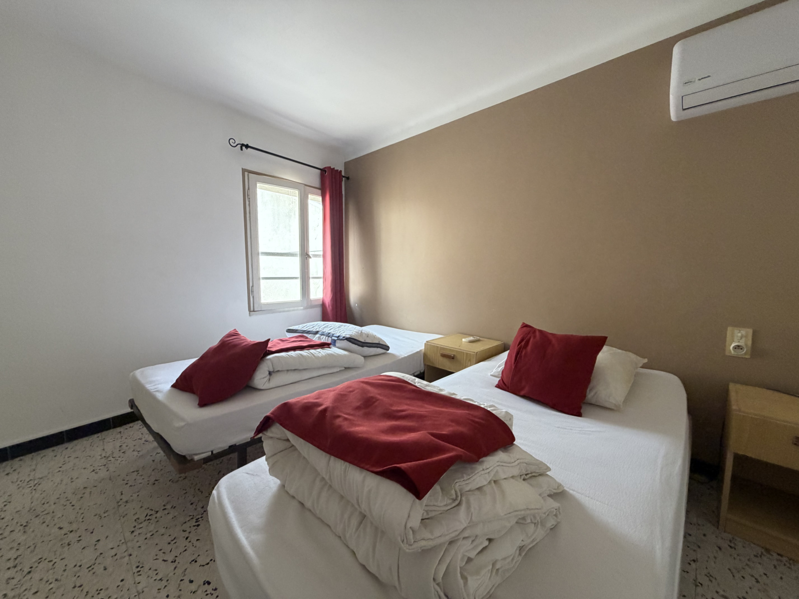 Image_, Murs commerciaux, Bédarrides, ref :GU26