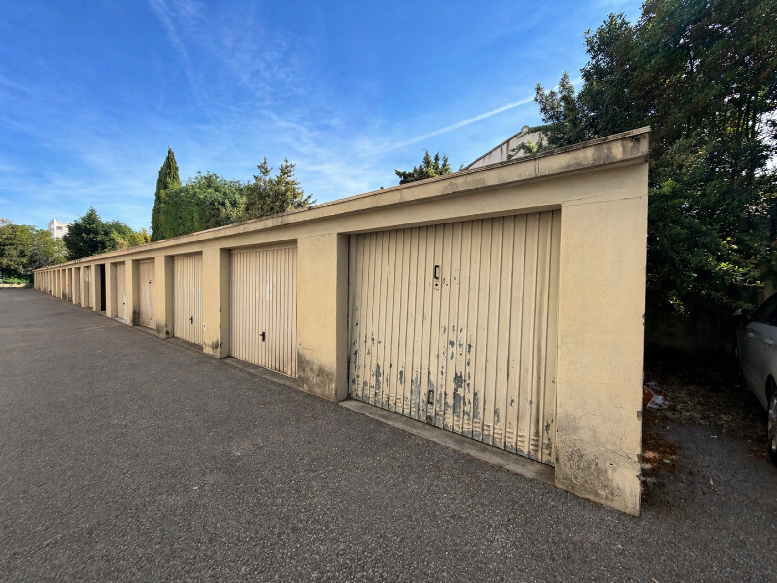 Image_, Garage, Avignon, ref :LUI26
