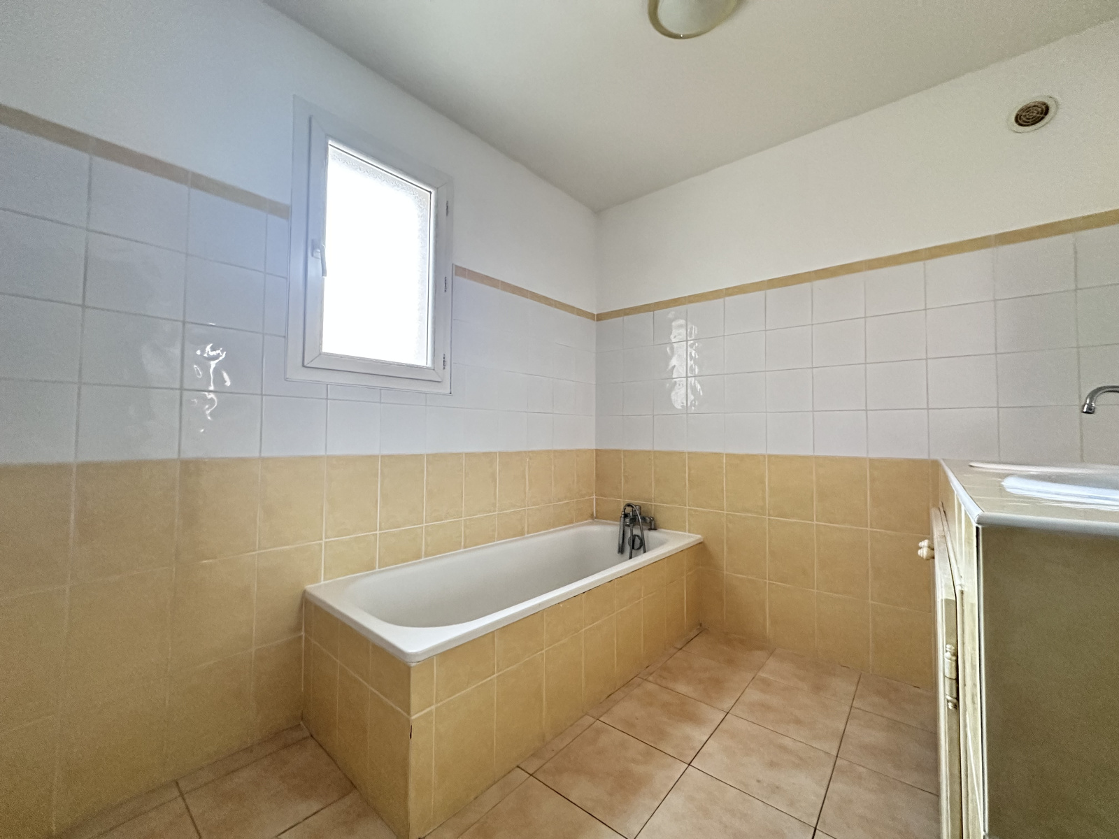 Image_, Appartement, Bédarrides, ref :091